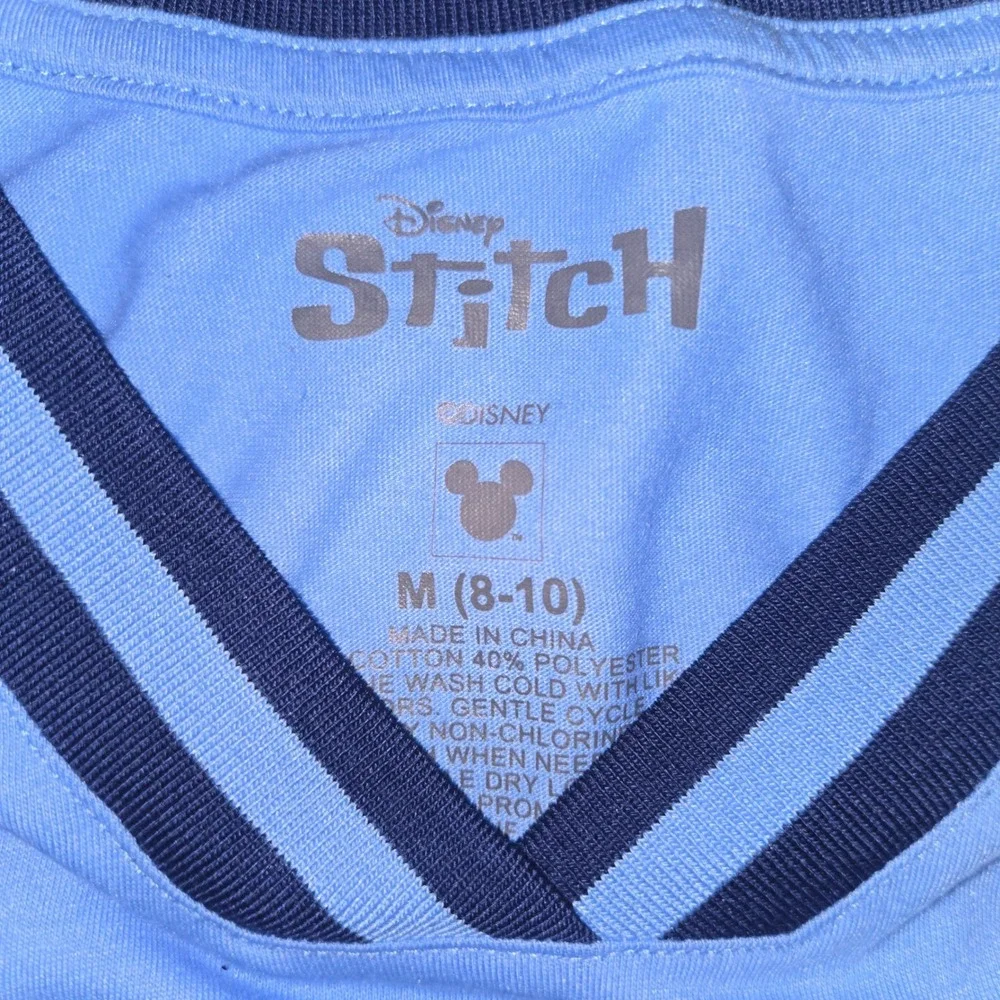 Disney Stitch Cosmic Cutie Blue Raglan V-Neck Crop T-Shirt Womens Medium NWT - Picture 3 of 5
